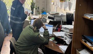 ТЦКшниця на Чернігівщині підозрюється у махінаціях із системою "Оберіг"