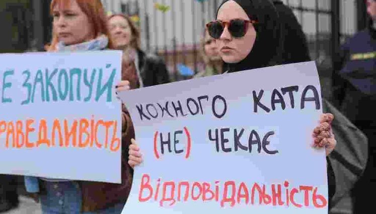 Без права на амнистию: как депутаты и правозащитники хотят наказать военных преступников