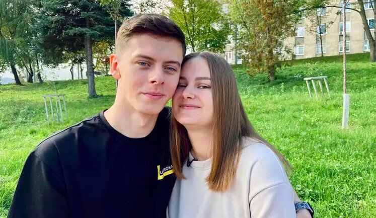 Воин Сергей Костюченко потерял руку и бросил девушку, чтобы не быть обузой. Но она разыскала его, чтобы жениться. ФОТО