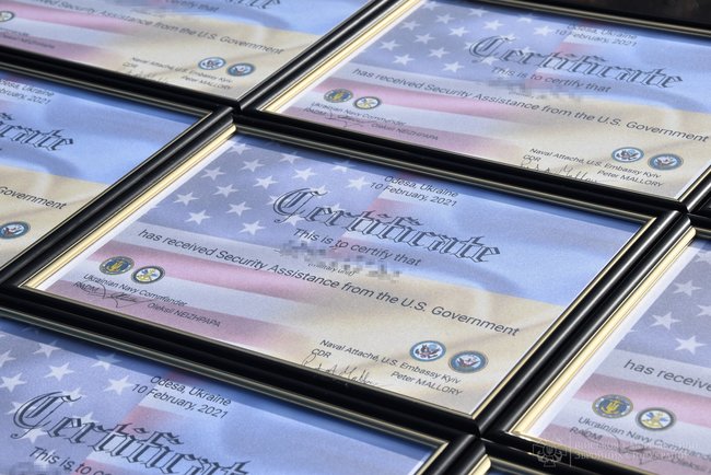 США передали ВМС України 10 швидкісних катерів Willard і 70 надувних човнів Zodiac 09