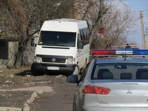Растяжка в салоне микроавтобуса обезврежена в Бердичеве, - Нацполиция 01 Растяжка в салоне микроавтобуса обезврежена в Бердичеве, - Нацполиция 01