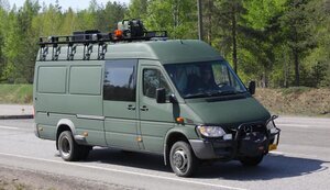 Для облаштування мобільної майстерні-зброярні захисникам потрібен мікроавтобус
