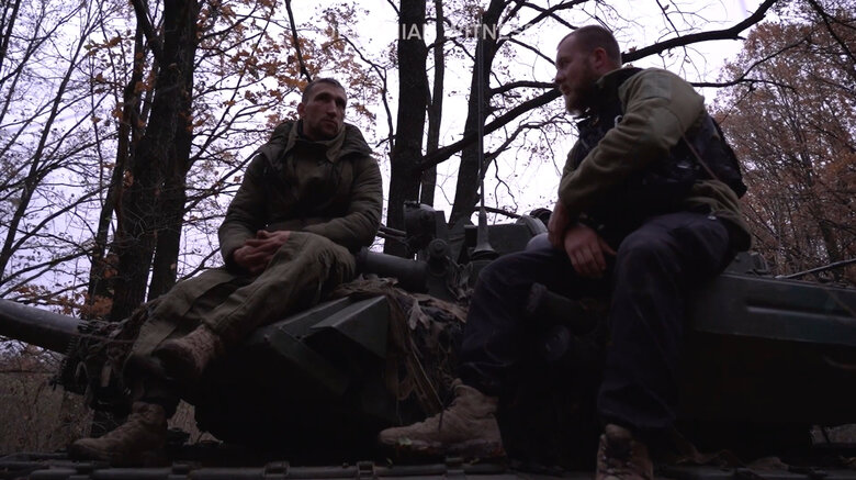 Дякуємо за російський лендліз, - українські танкісти показали трофейну техніку 03 Дякуємо за російський лендліз, - українські танкісти показали трофейну техніку 03