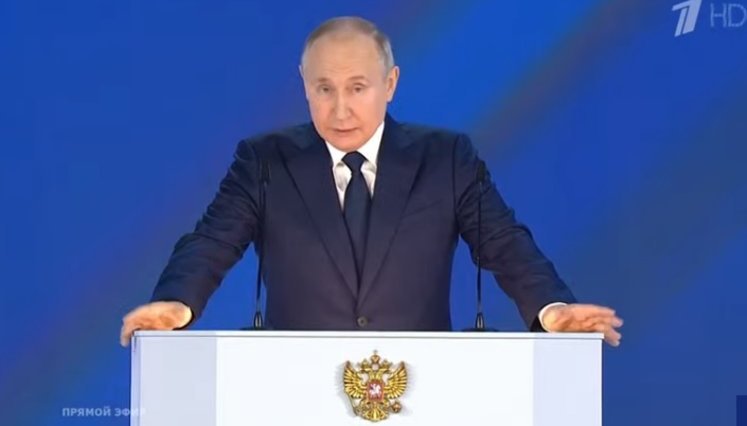 Чіпляють Росію то тут, то там ... Так само, як у Кіплінга, навколо Шерхана крутяться всякі дрібні Табакі і підвивають, - Путін