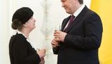 Мать Георгия Гонгадзе и Виктор Янукович. ФОТО БЕЗ КОММЕНТАРИЕВ