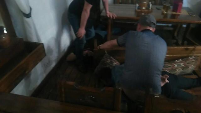 СБУ про спробу викрадення екс-громадянина РФ: Начальник райвідділу поліції пропонував замовникам вибивати гроші з комерсанта в Україні 04 СБУ про спробу викрадення екс-громадянина РФ: Начальник райвідділу поліції пропонував замовникам вибивати гроші з комерсанта в Україні 04