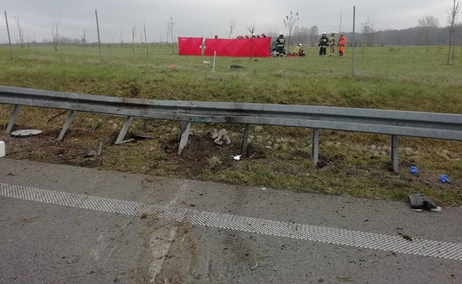 Двое граждан Украины погибли в ДТП в Польше 03