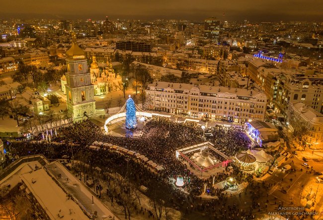 Главная новогодняя елка страны с высоты птичьего полета 05