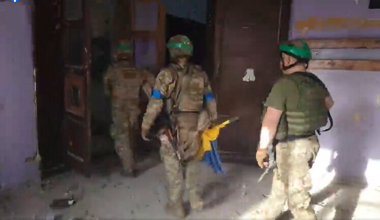Soldiers of 68th Brigade liberate Blahodatne in Donetsk region and captured occupiers. VIDEO
