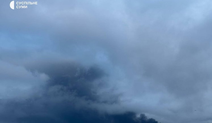 Дрон РФ вдарив по околиці Сум: є поранений, пошкоджено гуртожиток
