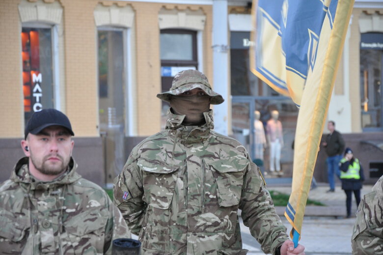 В Киеве почтили память погибших героев полка Азов 07