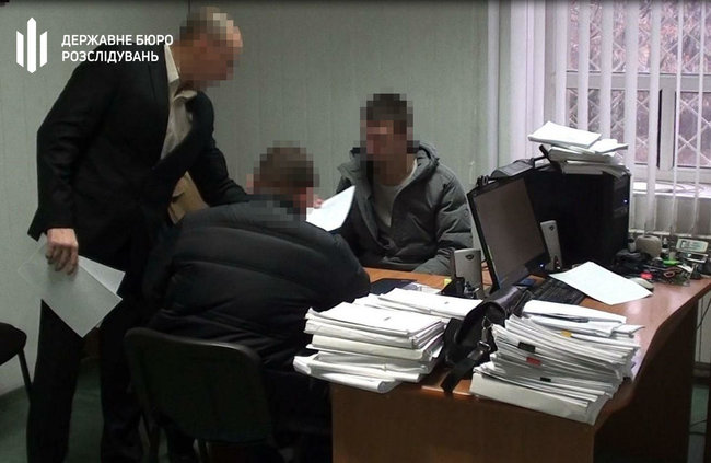 Двом поліцейським у Кривому Розі оголосили підозру за побиття затриманого 01
