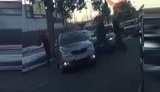 Два водії влаштували бійку на дорозі на Дніпровській набережній у Києві. ВIДЕО
