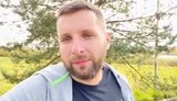 "Когда убивают простых людей - видео в Инстаграме нет, а как задели бизнес-партнера президента, так страну переворачивают", - Парасюк