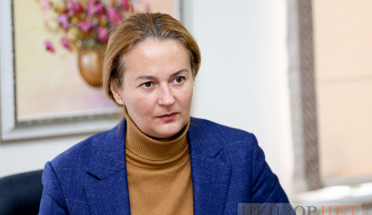 Голова Державної міграційної служби Наталія Науменко: "Була ситуація, коли пів села дівчат писали до Міграційної служби заяви з проханням встановити місцезнаходження "батьків" їхніх дітей"