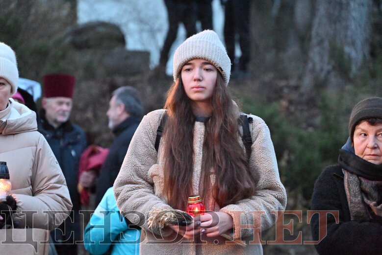 В Киеве почтили память жертв Голодомора 25