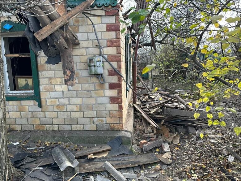 Окупанти обстріляли 5 населених пунктів Донецької області, пошкоджені житлові будинки, цех, ЛЕП 08