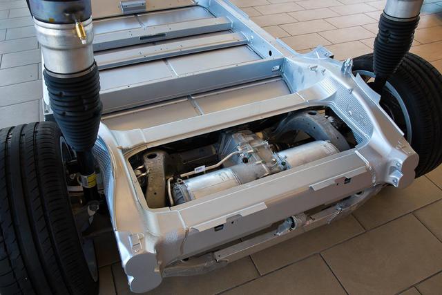 автомобиль tesla
