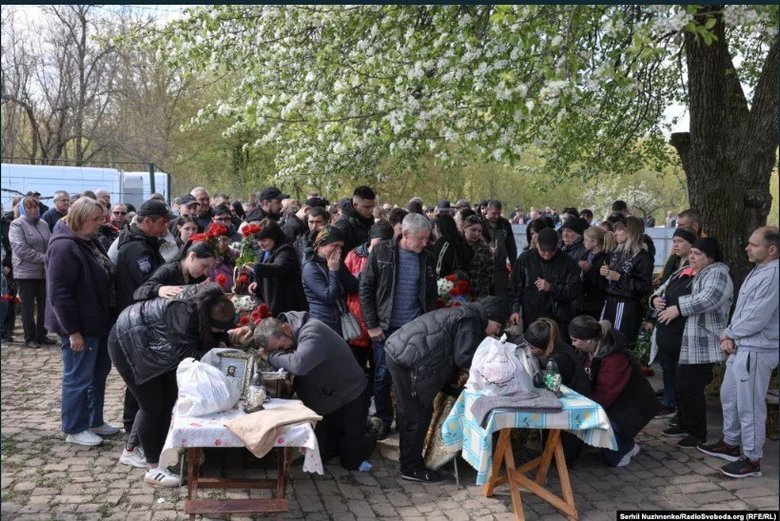 На Кіровоградщині попрощалися з двома братами-захисниками