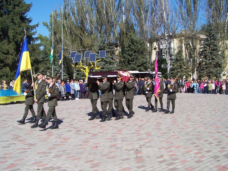 Українського воїна Олексія Стрижака поховали на Дніпропетровщині 01