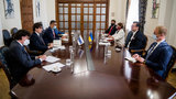 Обговорили порушення прав людини на окупованих територіях, - Кулеба зустрівся з директором БДІПЛ ОБСЄ Мекаччі. ФОТО