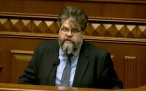 "Закон защищает личную переписку. Тот, кто сделал это, заработал от 3 до 7 лет. Я не угрожаю. Я напоминаю о законе и морали", - нардеп Яременко о секс-скандале. ВИДЕО