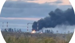горить російський нпз