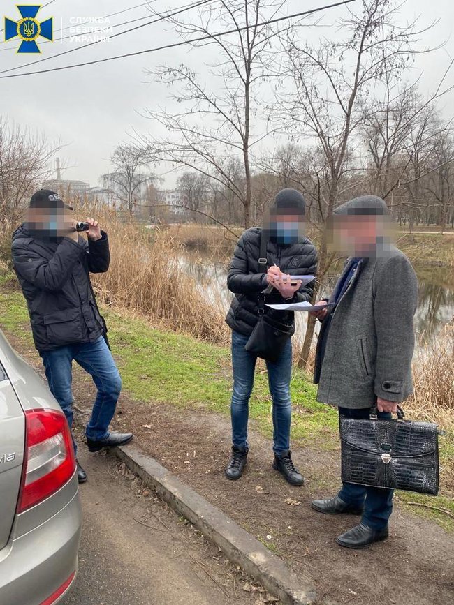 Директор аэропорта в Кривом Роге подозревается в завладении 5,3 млн грн бюджетных средств, - Офис генпрокурора 01