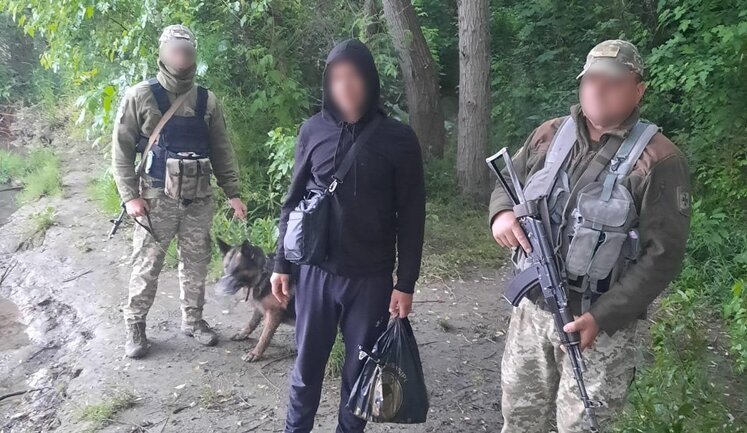 Уклонист собирался переплыть Дунай на надувной подушке, чтобы попасть в Румынию, - Госпогранслужба. ФОТО