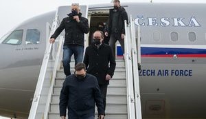 Суверенітет України - це умова нашої безпеки: Глави МЗС Австрії, Чехії та Словаччини прибули до Києва. ФОТО