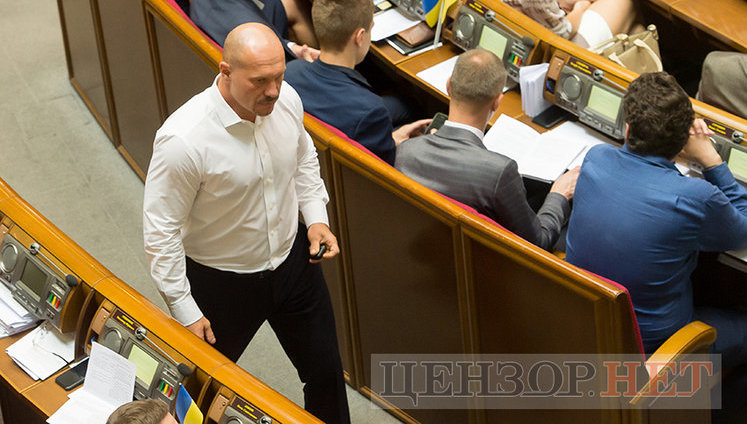 Поздравивший с 23 февраля нардеп от ОПЗЖ Кива в 2015 году просил не поздравлять его "с праздником армии государства, которое уничтожает украинскую нацию". Скриншот
