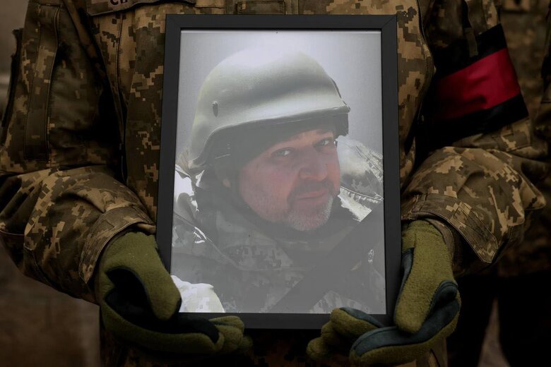 Із загиблими українськими воїнами Вадимом Кофтуновим, Андрієм Кривоносом, Петром Сологубом, Віталієм Полухтовичем та Миколою Шайтаном попрощалися у Львові 04