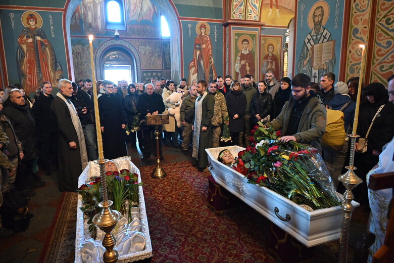 Прощання із Анастасією Мар'янчук та Денисом Дайнеком