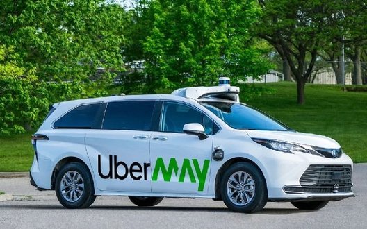 Зміна стратегії: Uber інвестує понад $10 млрд у розвиток роботаксі