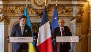 Кулеба та Ле Дріан обговорили санкції проти РФ та поставки зброї: "Франція ще сильніше підтримуватиме Україну"