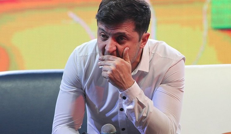 Зеленский смотрел трансляцию выступления Порошенко в Facebook, - СКРИН