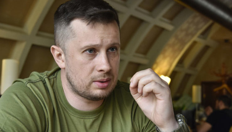 Ексдобровольці "Азова" Кравченко і Філімонов заявили, що Білецький побив їх через підтримку Стерненка: "Були удари в голову і допити"