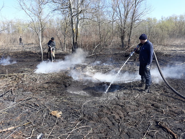 Поверхностные залежи торфа горят на Полтавщине, - ГСЧС 01