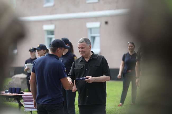 Понад 300 правоохоронців, 65 одиниць спецтехніки і 5 вертольотів, - масштабні навчання МВС відбулися на Рівненщині 11