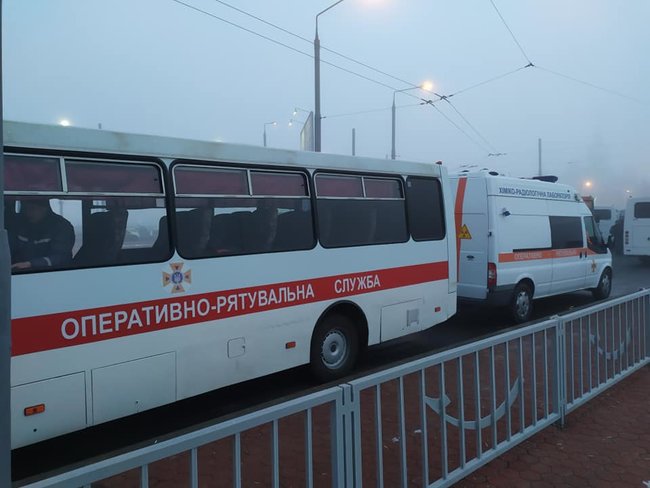 В аеропорту Харкова затримують і скасовують авіарейси 01