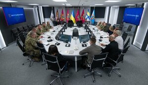 Окреслили основні напрямки роботи, цілі та відповідальних людей, - Умєров провів нараду з представниками Генштабу. ФОТОрепортаж