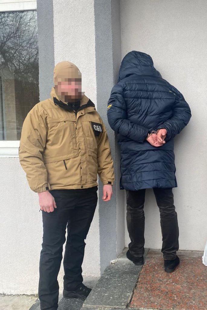 $9 тис. за оформлення документів про зняття з військового обліку: Затримано чиновника Міноборони, - Офіс Генпрокурора 02 $9 тис. за оформлення документів про зняття з військового обліку: Затримано чиновника Міноборони, - Офіс Генпрокурора 02