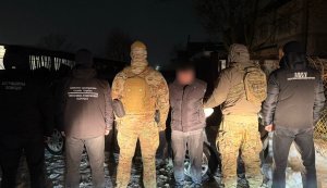 Прикордонники ліквідували канал незаконного виїзду через Закарпаття за 13 тисяч доларів. ФОТОрепортаж