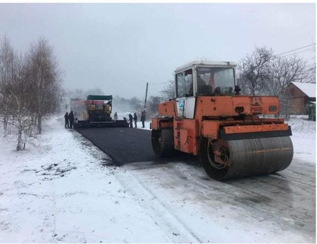 Укравтодор не будет платить за асфальт, уложенный в снег 02