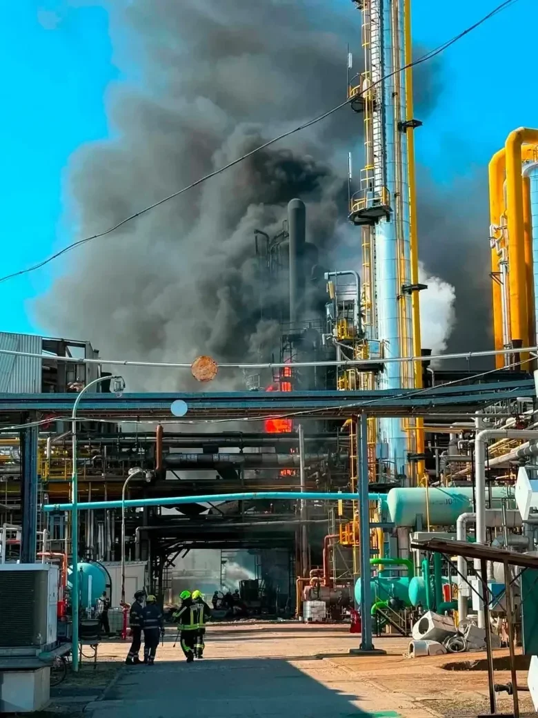 Вибух на заводі MOL пролунав в Угорщині: є загиблий та постраждалі