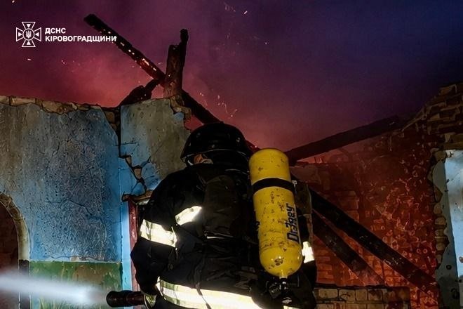 Росія атакувала Кіровоградщину дронами: виникла пожежа