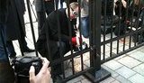 Оппозиция начала демонтаж забора вокруг ВР. ФОТО+ВИДЕО