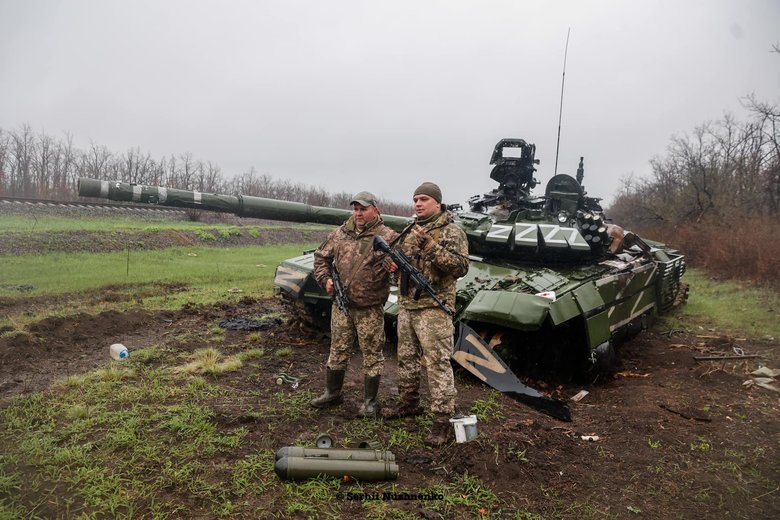 Знищена техніка російських окупантів на Донеччині: ЗСУ стримують спроби прориву військових РФ 05 Знищена техніка російських окупантів на Донеччині: ЗСУ стримують спроби прориву військових РФ 05