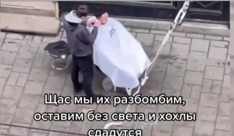 Манікюрний салон в паркінгу та перукарня на тротуарі: українці активно підтримують флешмоб незламності і показують, що російські ракети не заважають їм працювати та відпочивати. ВIДЕО