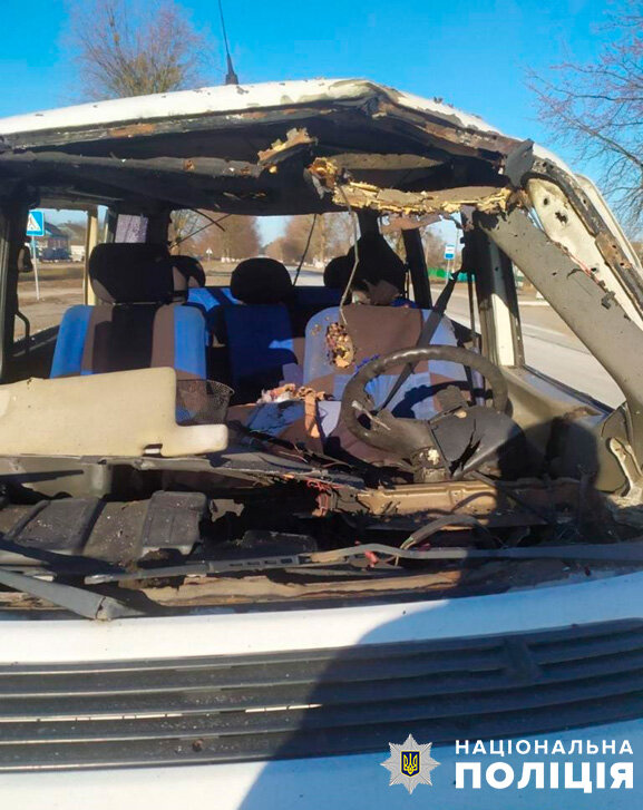 Окупант розстріляв цивільне авто в Катюжанці